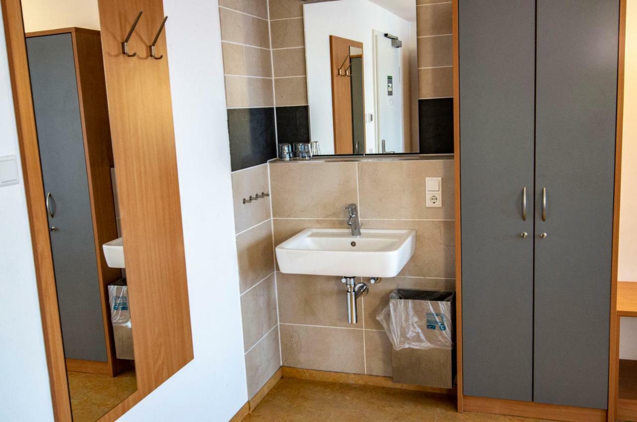 Ausbildungshotel St. Theresia Munich Luaran gambar
